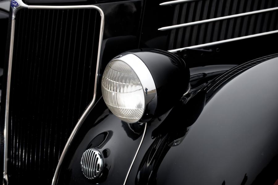  Ford DeLuxe 3-Window Custom Coupe 1936 года  (фото 3 из 9)
